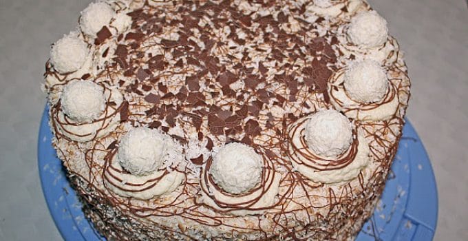 Kokos – Raffaello – Torte mit Nougat und Marzipan - Einfache Rezepte