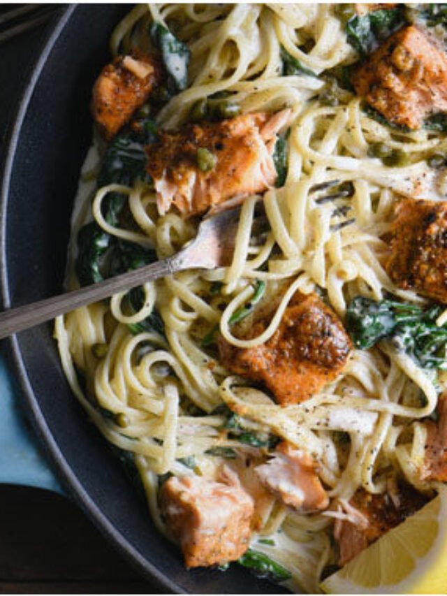 Spaghetti mit Lachs und Spinat in Sahnesoße