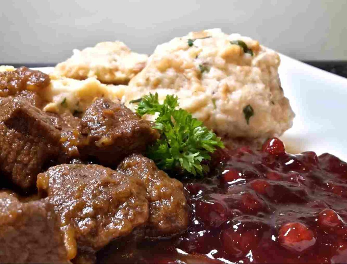 Hirschgulasch nach Omas Rezept