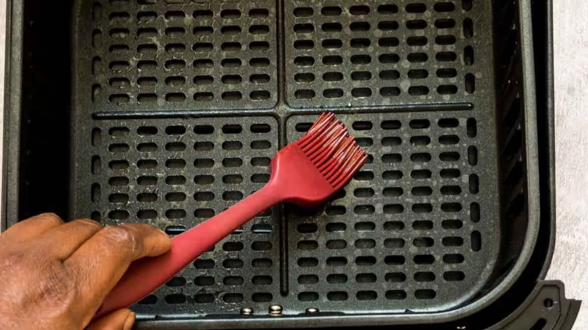 Sollte man Öl in eine Fritteuse geben?