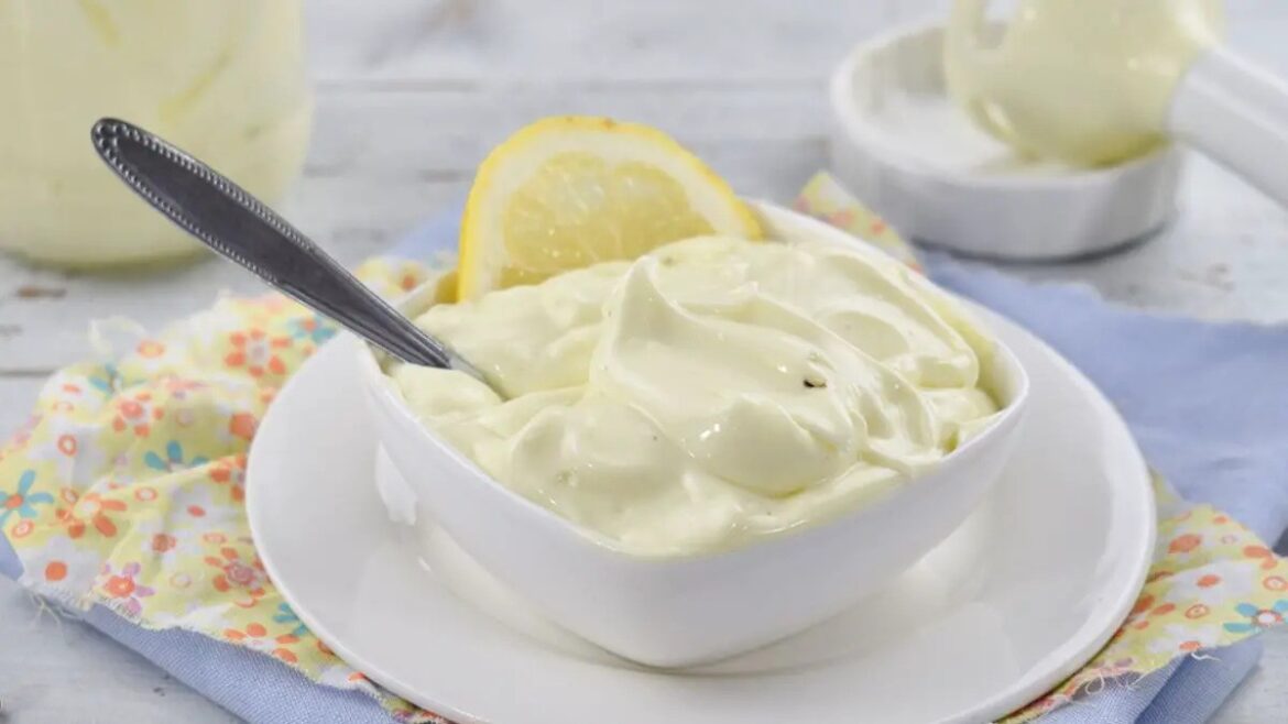 Unfehlbare hausgemachte Mayonnaise in weniger als einer Minute!