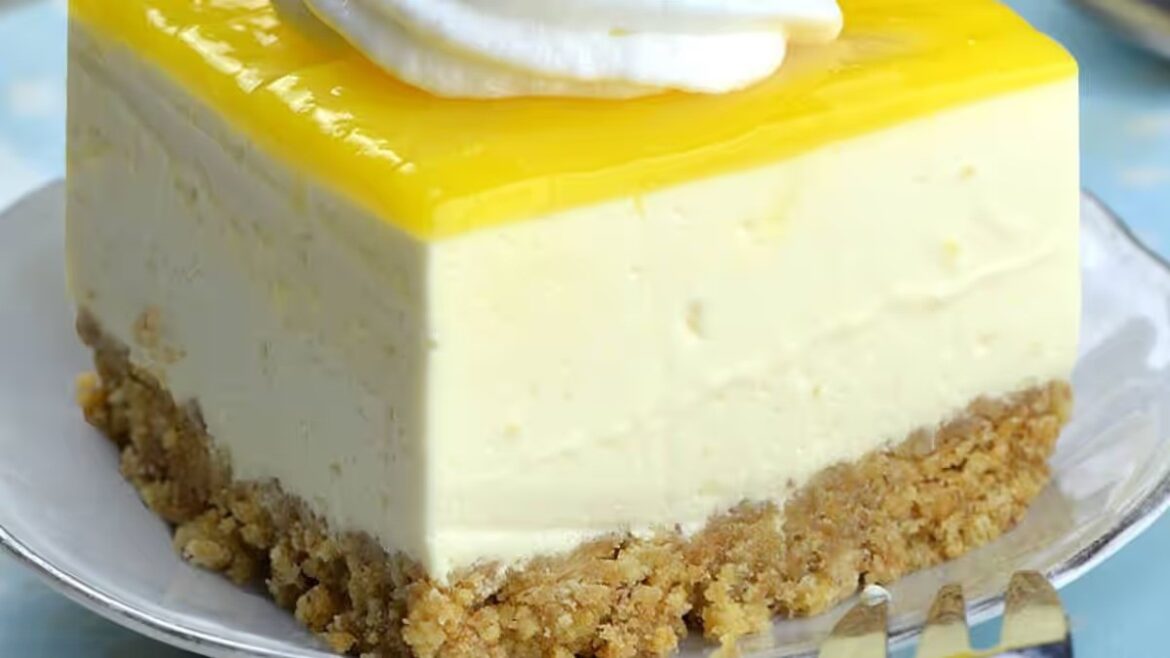 Zitronen-Käsekuchen ohne Backen: eine schnelle und einfache Köstlichkeit, mit der Sie Ihre Gäste zu Weihnachten begeistern können